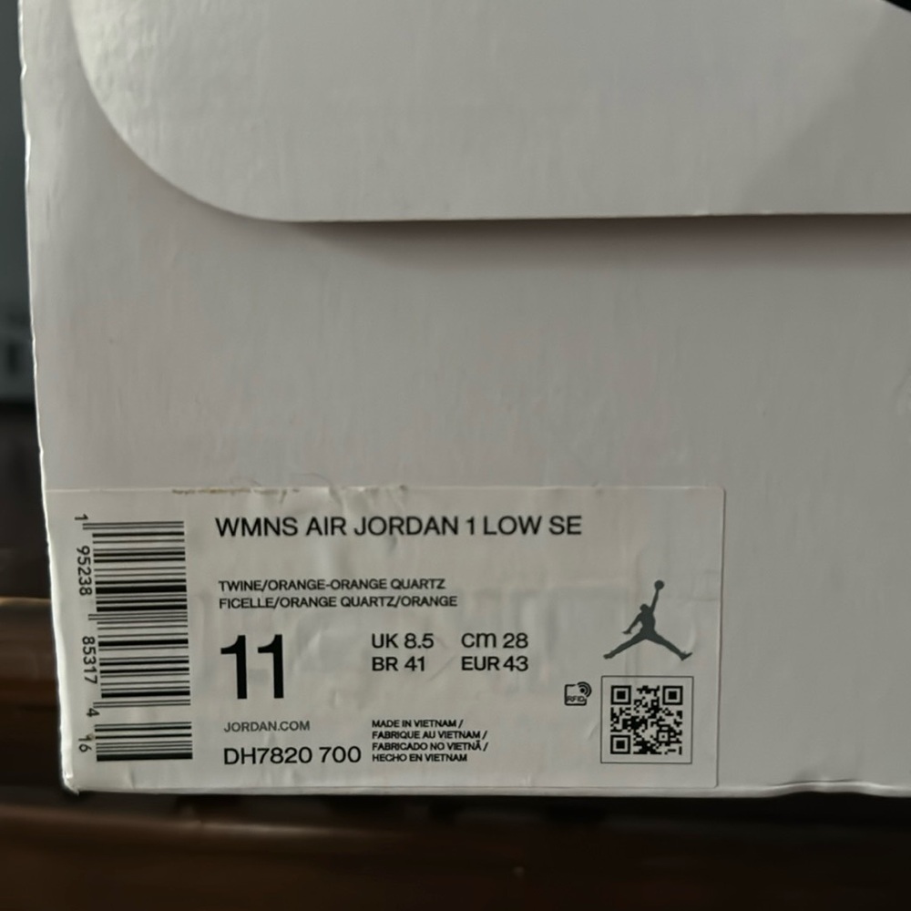 NEW Jordan 1 Low SE "Twine/Orange Quartz/Sail" Women's Shoe - Sz 11